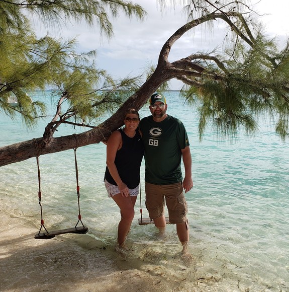 Meet your Posher, Malori - Picture 1 of 1